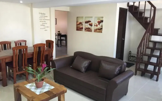 Rich Place Squareville