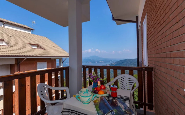 Nicoletta s Lake View On Stresa Hills