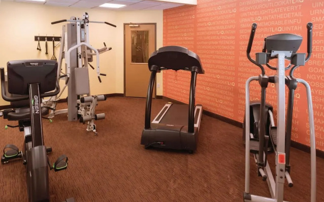 La Quinta Inn & Suites by Wyndham Atlanta Ballpark/Galleria