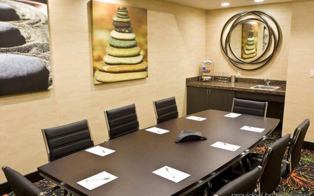 Hampton Inn & Suites Tulsa/Central