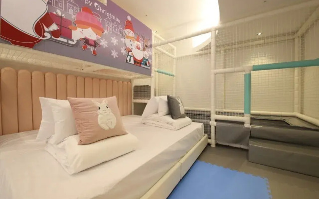 Almond Kids Hotel