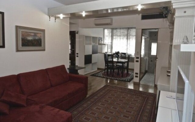 House & The City - Vatican Apartments