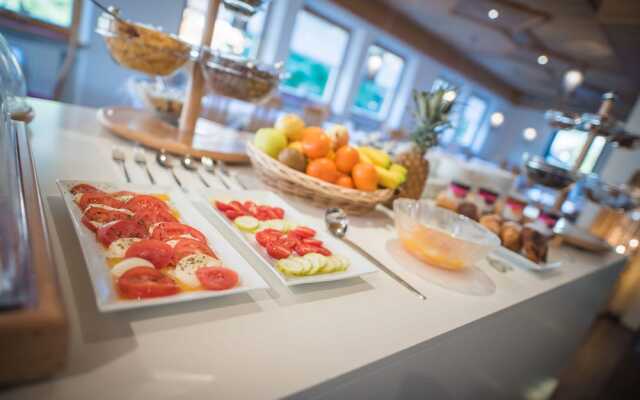 Mountain Living Apartments