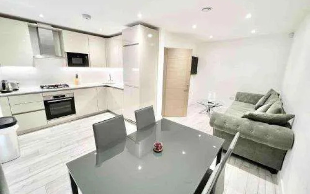 Queens Luxury Apartments