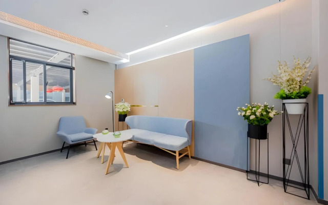 Homeinn · neo (Shanghai Pudong Airport)