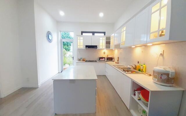 Sunshine Villa