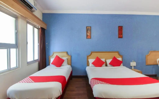 OYO 12237 Luxury Villas