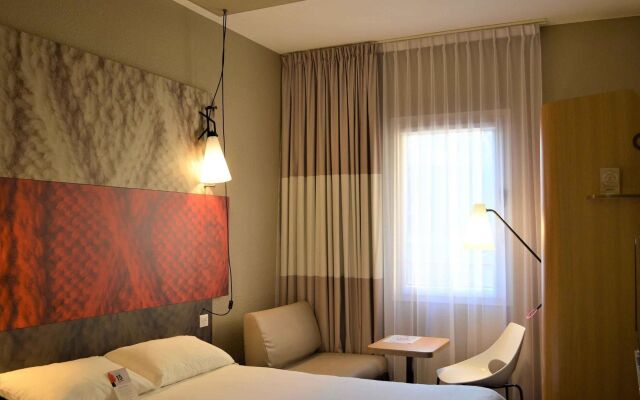 ibis Honfleur