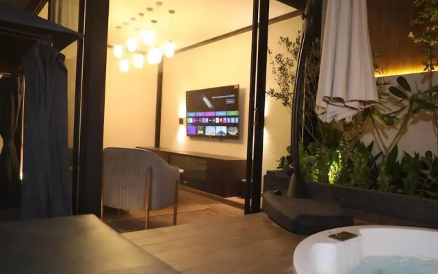 Silkhaus Majidia 102