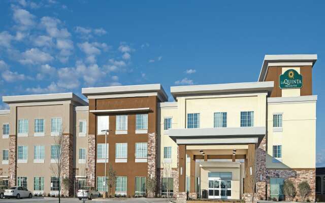 La Quinta Inn & Suites by Wyndham Fort Worth West - I-30