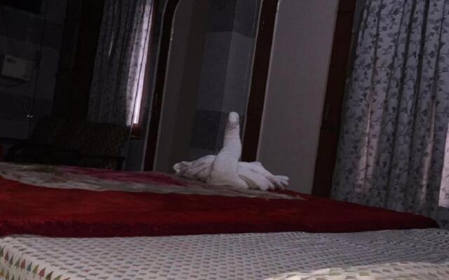 Purohit Lodge B&B By Stayapart