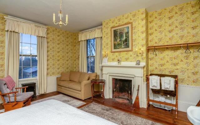 The Jeremiah Mason House B & B