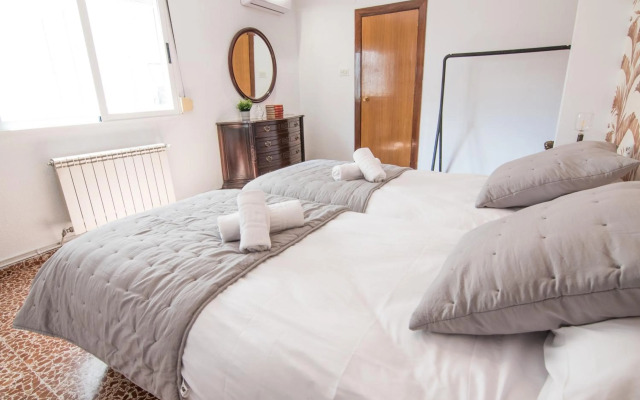 tuGuest Gran Via 42 Apartment