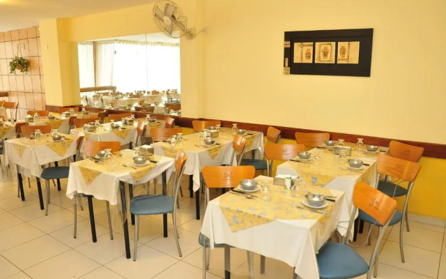 Baloo Hotel 2**