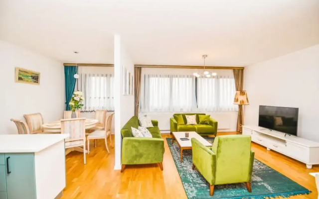 Modern 2bdr Apartment-best View- Free Parking