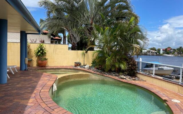 SPECTACULAR WATERFRONT Canal Home, BRIBIE ISLAND