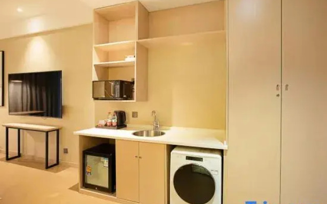 Yixinchengju Service Apartment (Luoyang Municipal Government Quanshun 186)