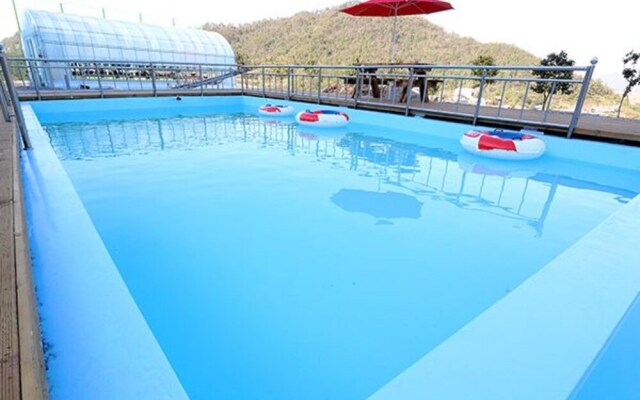 Jindo Sansaesori Pension