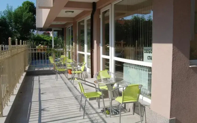 Guest House Donchevi