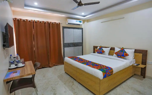 FabHotel Starlight Sanctuary