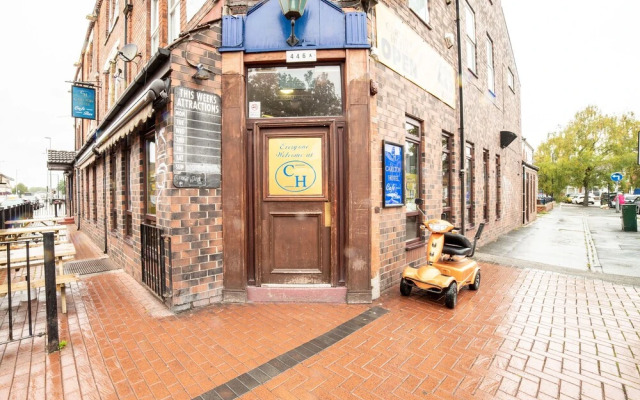 The Carlton Hotel