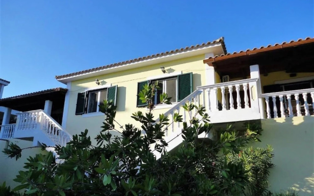 Tonia Apartments