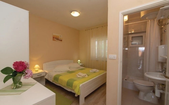 Zdravko - Comfortable & Close to the sea - A1