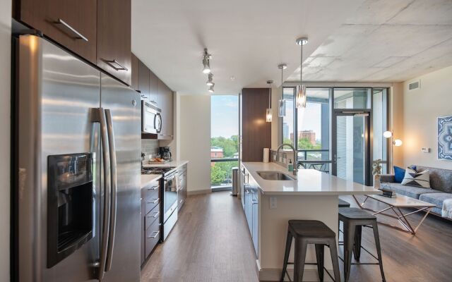 The Luxe Suites at University City