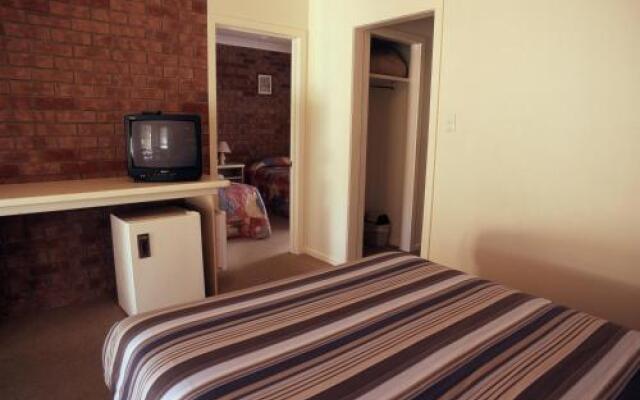 Hilltop Hotel Omeo