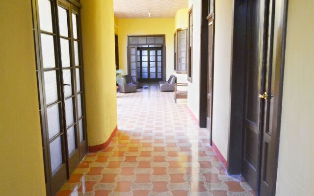 Hostal 4 Grados - Hostel
