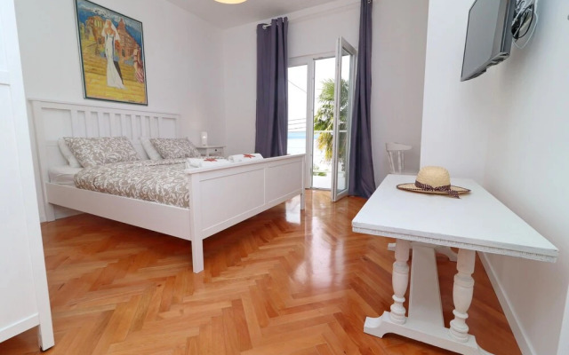 Holiday Home Rosemary