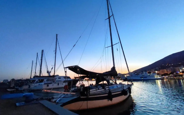 Barca a vela 12 metri Boat & Breakfast