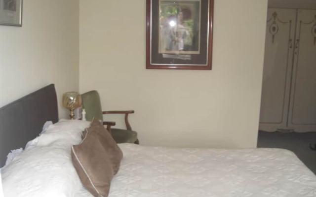 Drayton Lodge