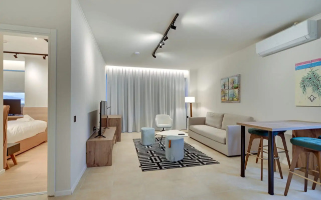 Nomads Lux Studios & Business Center