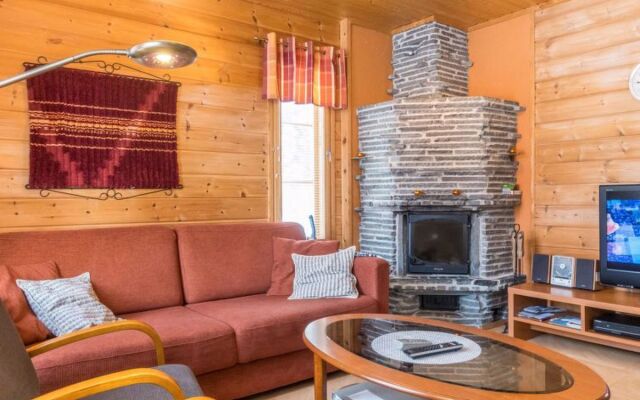 Holiday Home Nuottiukko