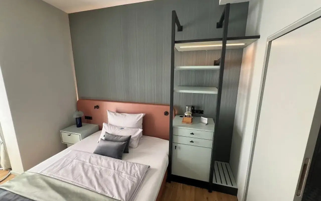 Lint Hotel
