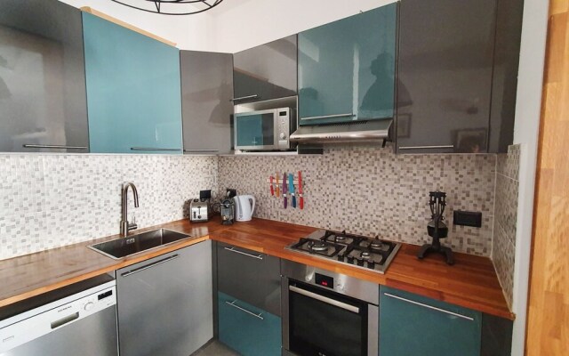 Design Apt Parking Included 2Bdr Y6