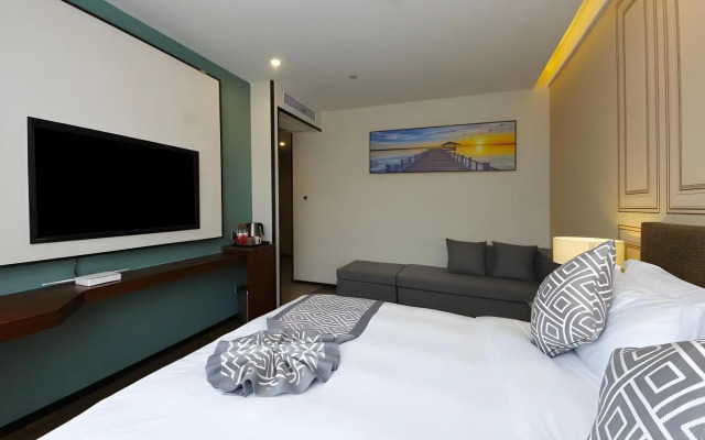 Gem Hefei Feidong County Dianbu River Longquan Wes