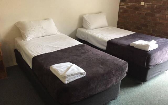 Coomera Motor Inn