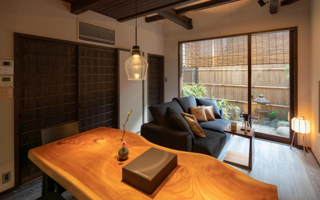 Ainotsuji Machiya House – Guest Rooms – Kanazawa