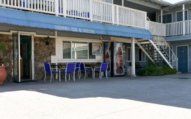 The Shores Inn and Beach Houses