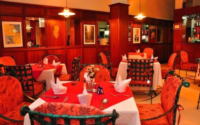 Mosa Court Suites