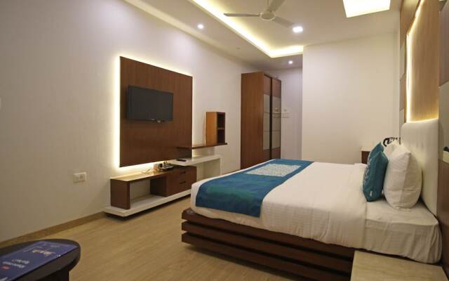 OYO 6135 The Motif