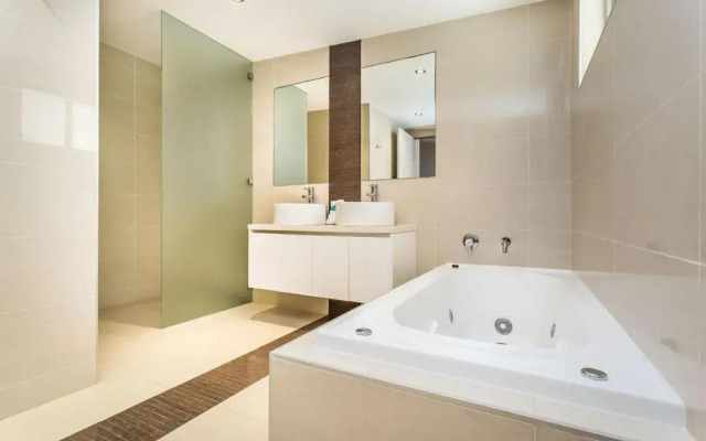 Redvue Apartments