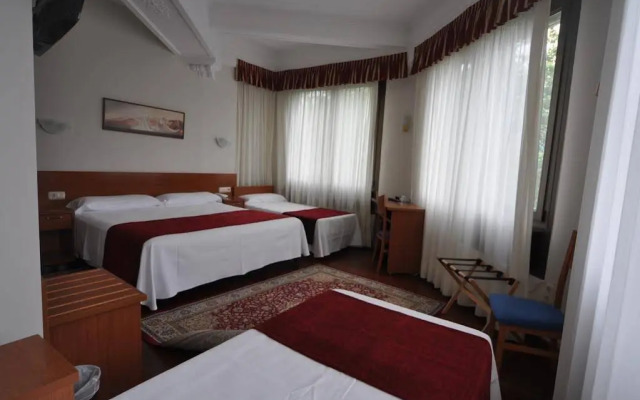 Pension Alameda
