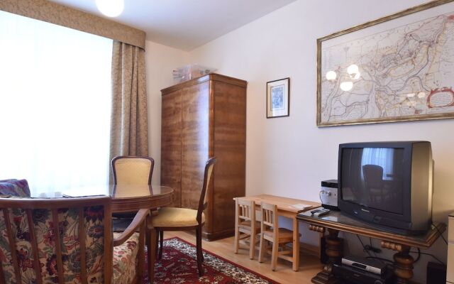 Modern Apartment in Podebrady Near River
