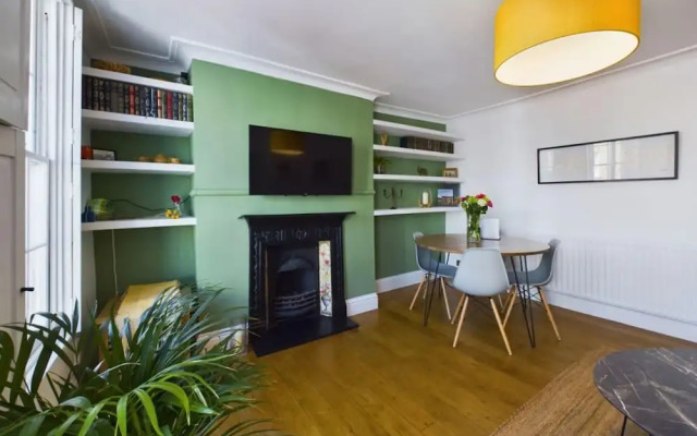 The Dalston Hideout - Captivating 2bdr Flat, London