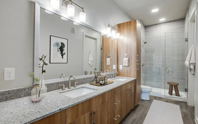 Southside Flats By Barsala