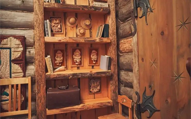 The Zaimki Chalet