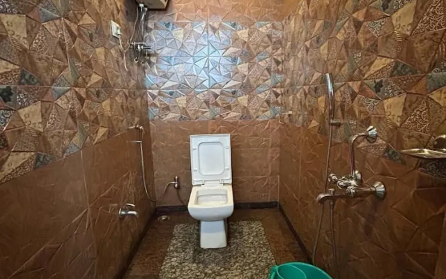 Ratna Villa Inn